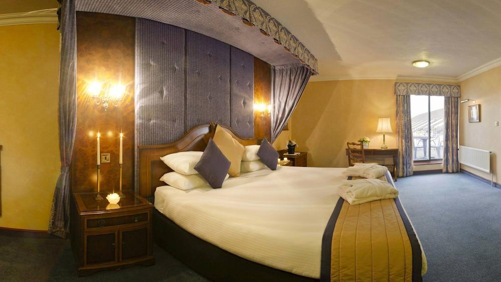 Copthorne Effingham Gatwick Hotel Екстер'єр фото