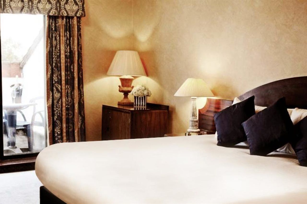 Copthorne Effingham Gatwick Hotel Екстер'єр фото